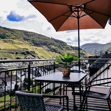 Sky Apartment, Blick Zur Mosel, Grosser Balkon, Kaffeemaschine, Smart Tv ツェル・アン・デル・モーゼル エクステリア 写真