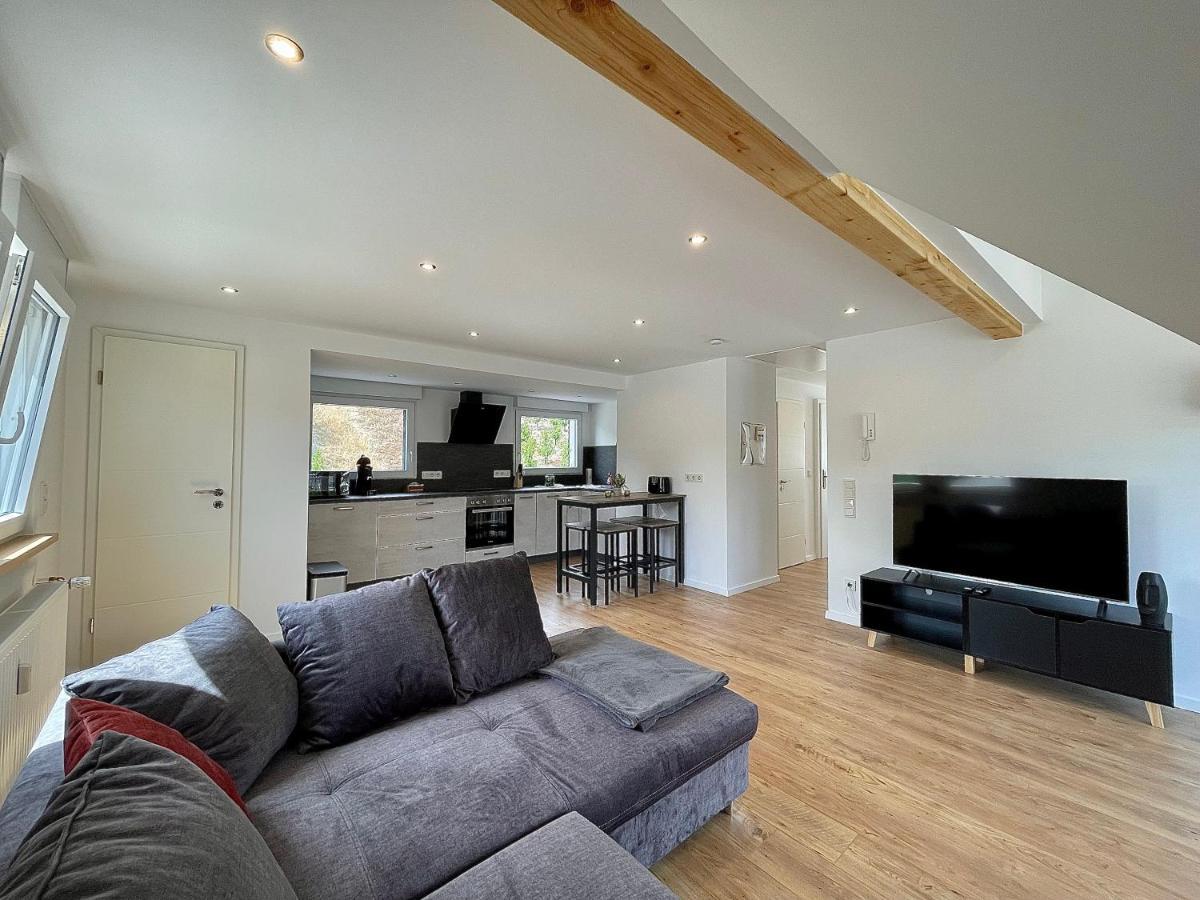 Sky Apartment, Blick Zur Mosel, Grosser Balkon, Kaffeemaschine, Smart Tv ツェル・アン・デル・モーゼル エクステリア 写真