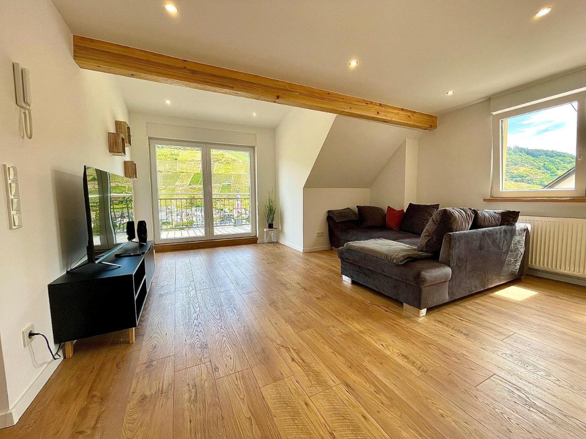 Sky Apartment, Blick Zur Mosel, Grosser Balkon, Kaffeemaschine, Smart Tv ツェル・アン・デル・モーゼル エクステリア 写真